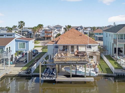 21918 Deaf P Smith Dr, Galveston, TX, 77554 | Card Image