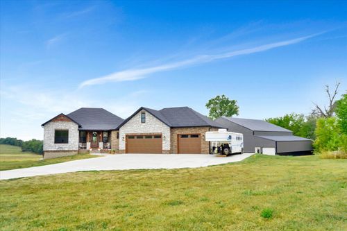 415 S Piper Ave, Ash Grove, MO, 65604-9119 | Card Image