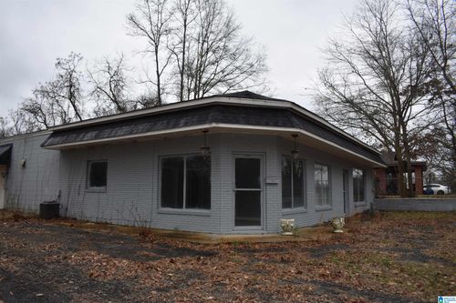835 Temple Ave S, Fayette, AL, 35555-2927 | Card Image