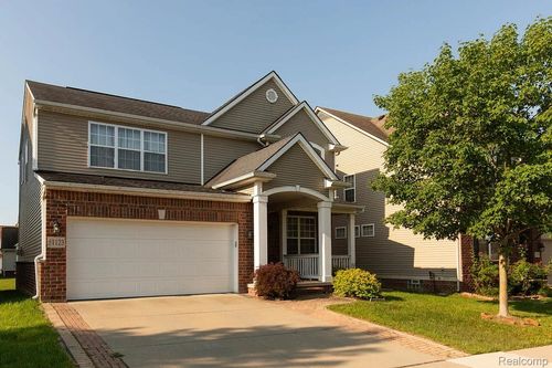 51123 Brompton, Novi, MI, 48374-1017 | Card Image