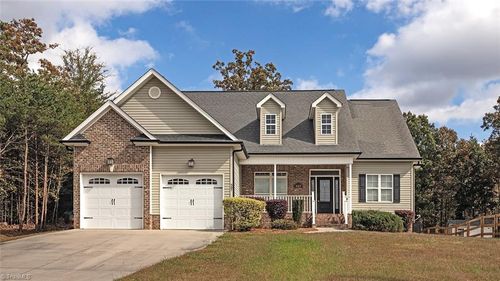 507 Woods Dr, Randleman, NC, 27317-6000 | Card Image