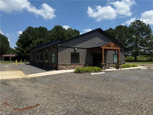 2317 Rockford Rd, Yadkinville, NC, 27055-7210 | Card Image