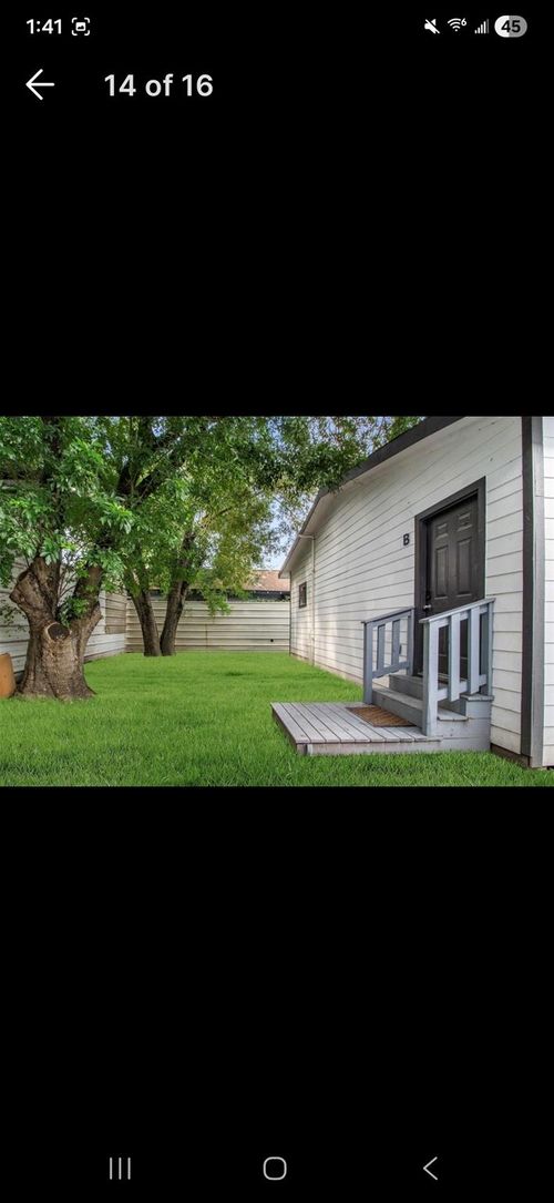 405 Medina St, Houston, TX, 77012-2041 | Card Image