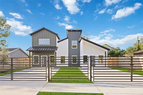 4214 Clover St, Houston, TX, 77051-2722 | Card Image