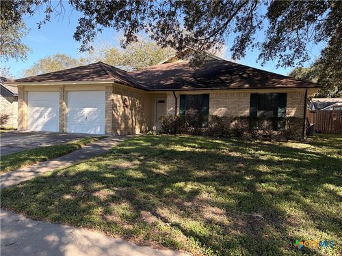108 Queenswood Trl, Victoria, TX, 77901-2541 | Card Image