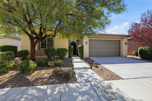 11213 Robin Park Ave, Las Vegas, NV, 89138-7599 | Card Image