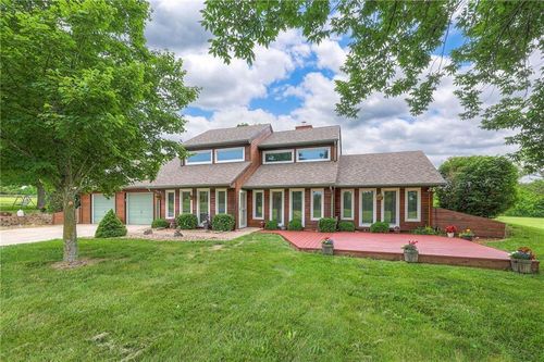 2000 E 187th St, Belton, MO, 64012-9711 | Card Image