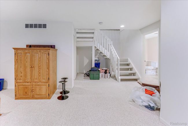 6522 Scenic Pines Ct, Condo with 3 bedrooms, 4 bathrooms and null parking in Clarkston MI | Image 35