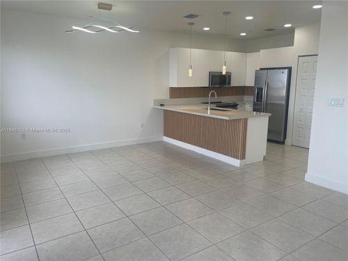 apt-304-6455 Nw 103rd Pl, Doral, FL, 33178-4715 | Card Image