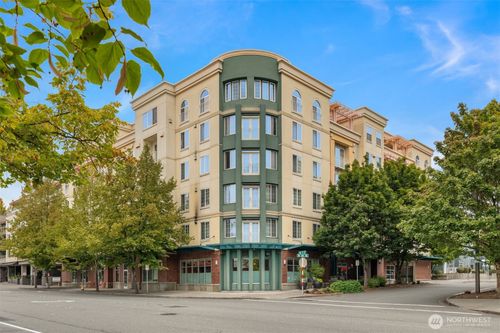 apt-404-11004 Ne 11th St, Bellevue, WA, 98004-4575 | Card Image