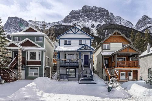 837 Lawrence Grassi Ridge, Canmore, AB, T1W2Y7 | Card Image
