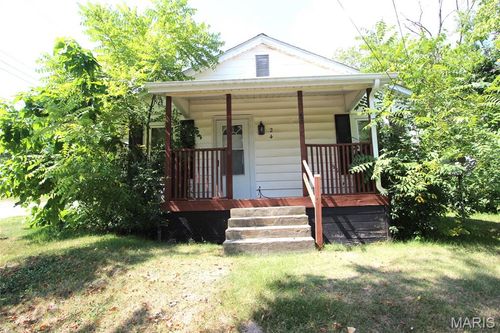 24 Wood St, Park Hills, MO, 63601-4526 | Card Image