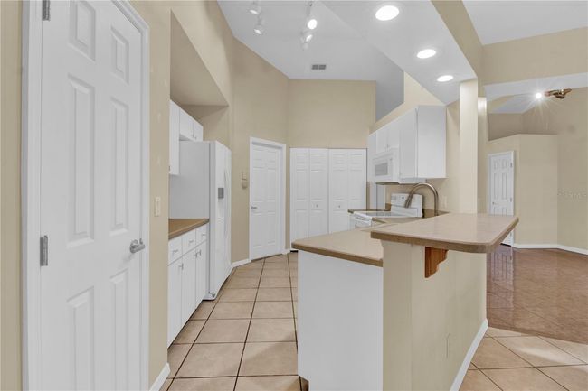 66 Hickory Loop, House other with 3 bedrooms, 2 bathrooms and null parking in OCALA FL | Image 11