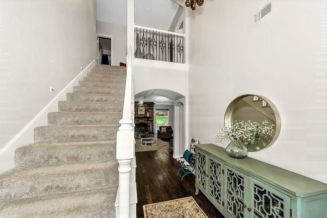 8917 Crest Wood Dr, House other with 4 bedrooms, 4 bathrooms and null parking in Fort Worth TX | Image 17