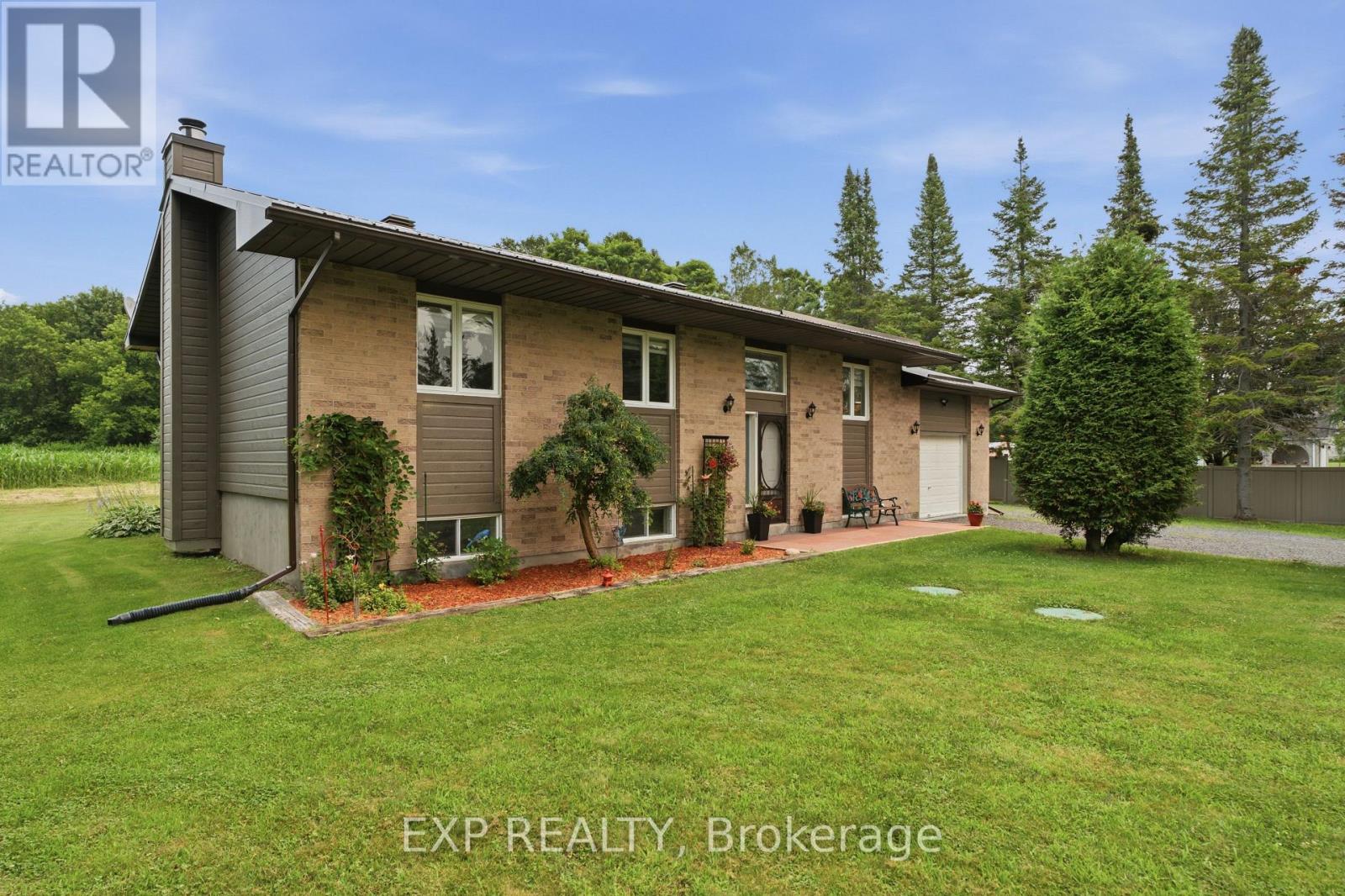 Residential in Clarence-Rockland 2