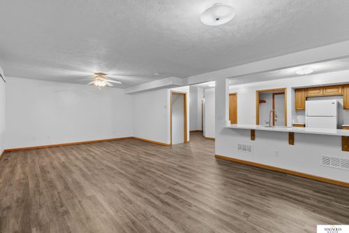 7240 Dorchester Ct, Lincoln, NE, 68521-5874 | Card Image