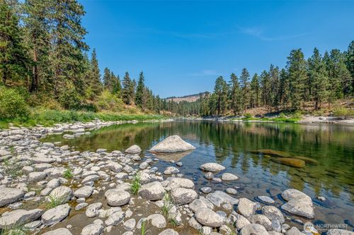 11430 Us Highway 2, Leavenworth, WA, 98826-9391 | Card Image