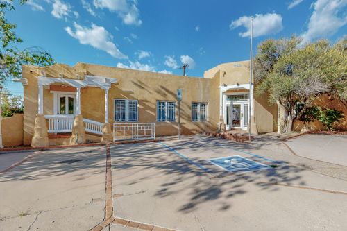 610 7th St Sw, Albuquerque, NM, 87102-3812 | Card Image