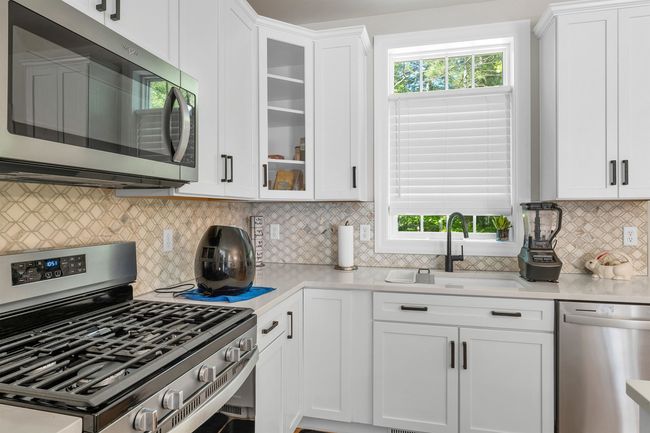 57 Hardy Rd, House other with 3 bedrooms, 3 bathrooms and null parking in Londonderry NH | Image 12
