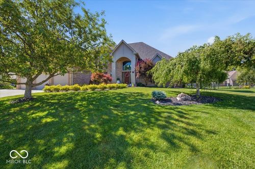 1918 Thistle Ct, Avon, IN, 46123-7164 | Card Image