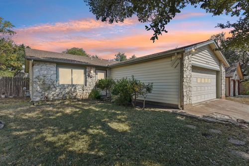 8318 Gallatin Dr, Austin, TX, 78736-3116 | Card Image