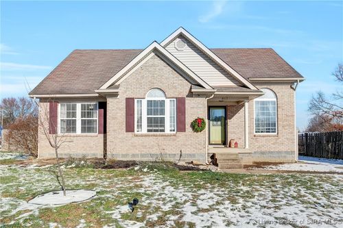 917 Marquise Ct, Jeffersonville, IN, 47130-5789 | Card Image