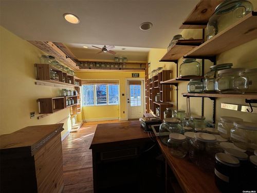 77 Main St, West Sayville, NY, 11796-1801 | Card Image