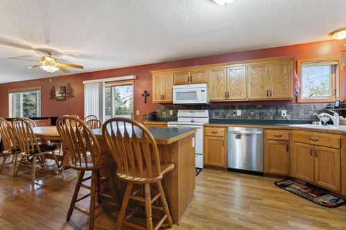7531 E 250th St, Elko New Market, MN, 55020-8515 | Card Image