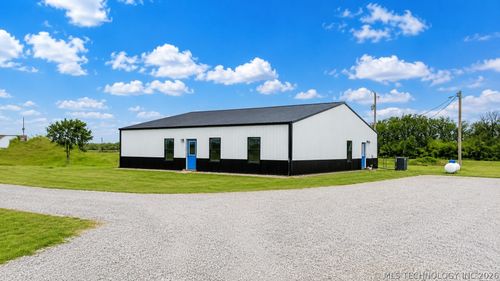 1450 W 520 Road, Pryor, OK, 74361 | Card Image