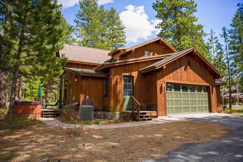 f16-7-12445 Lookout Loop, Truckee, CA, 96161 | Card Image