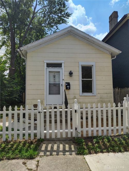 10 Centre St, Dayton, OH, 45403-1904 | Card Image