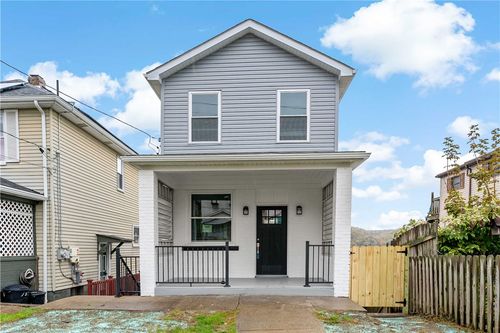 735 6th Ave, Coraopolis, PA, 15108-1506 | Card Image