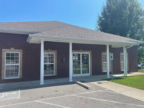 ste-b-2295B Raleigh Ct, Clarksville, TN, 37043-1918 | Card Image