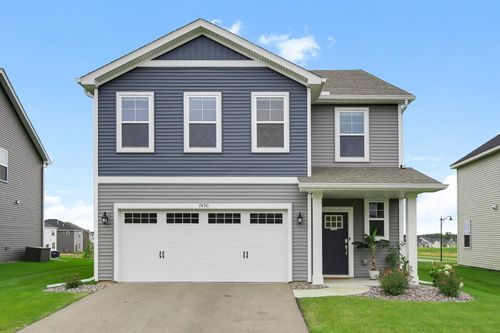 7490 Upper 38th St N, Oakdale, MN, 55128-7575 | Card Image