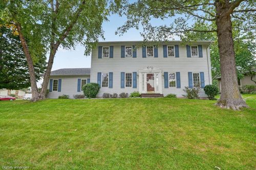 1952 Audubon Dr, Waterloo, IA, 50701-8905 | Card Image