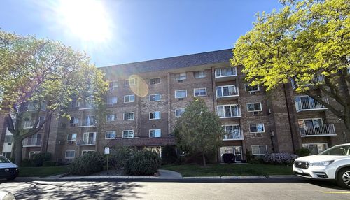 304-10373 Dearlove Rd, Glenview, IL, 60025-3657 | Card Image