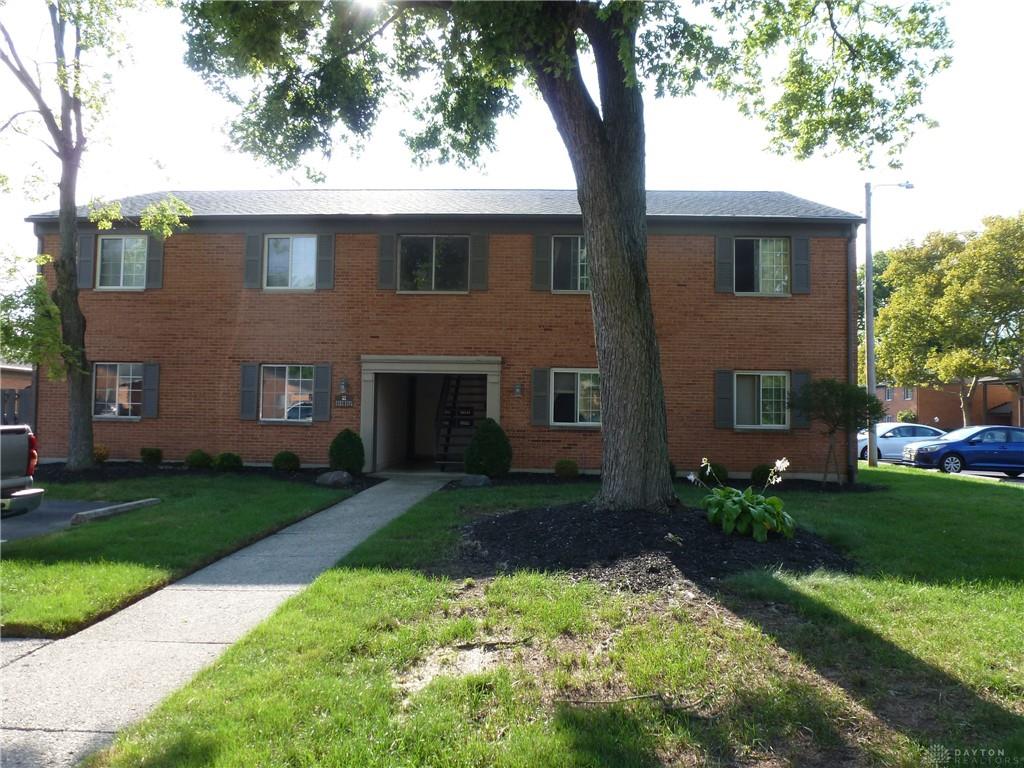 Dunmore Dr, Dayton, OH 45459