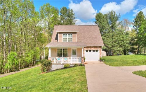712 Lake Point Dr, Piney Flats, TN, 37686-4522 | Card Image