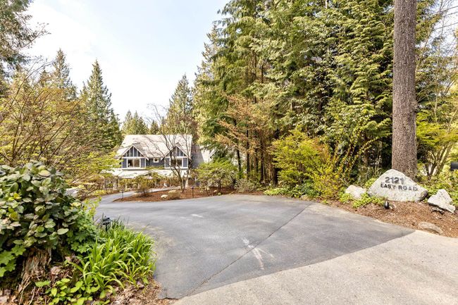 2121 East Road, House other with 3 bedrooms, 4 bathrooms and 8 parking in Anmore BC | Image 2