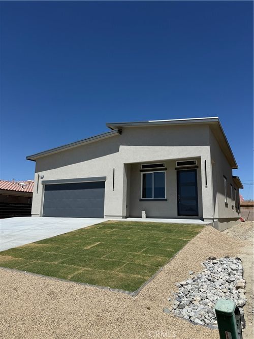 16322 Avenida Gracia, Desert Hot Springs, CA, 92240-9558 | Card Image
