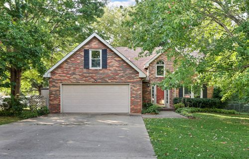 1975 Stepford Dr, Clarksville, TN, 37043-5859 | Card Image