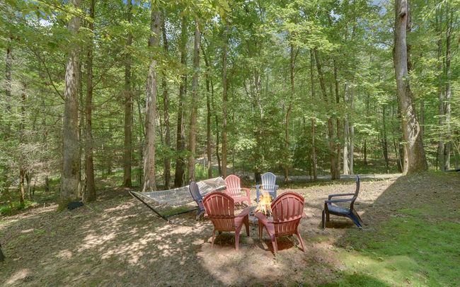 890 Mountain Lake Cir, Home with 3 bedrooms, 3 bathrooms and null parking in Blue Ridge GA | Image 36
