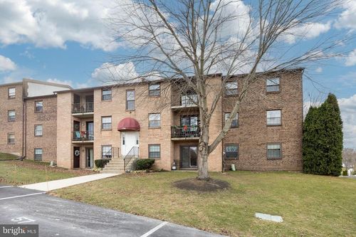 1717 Valley Dr, WEST CHESTER, PA, 19382-6354 | Card Image