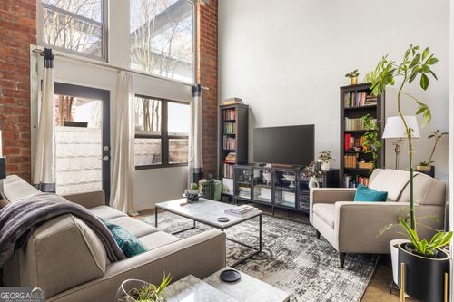 unit-154-195 Arizona Ave Ne, Atlanta, GA, 30307-2242 | Card Image