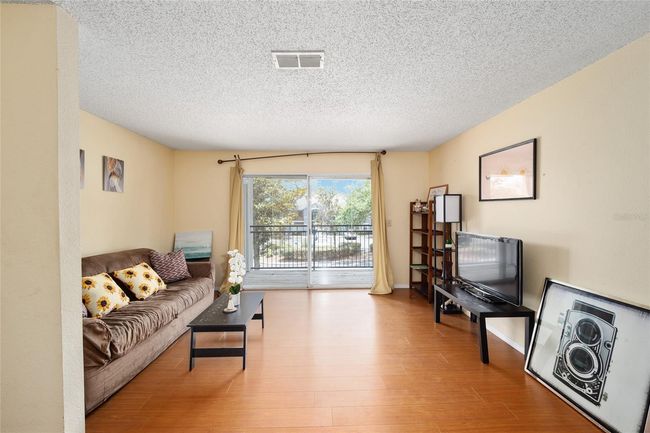 APT-221 - 3705 27 Th St, Condo with 3 bedrooms, 3 bathrooms and null parking in GAINESVILLE FL | Image 10