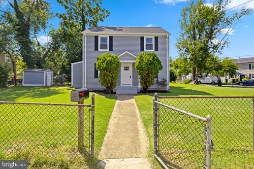 2005 Roanoke St, HYATTSVILLE, MD, 20782-1611 | Card Image