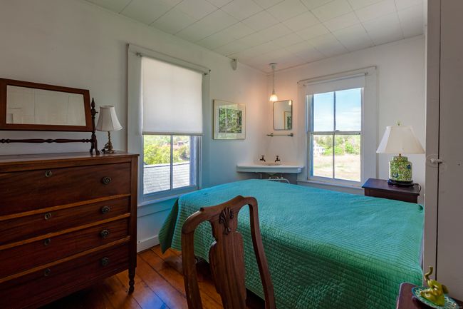 18 Prospect Hill Rd, House other with 6 bedrooms, 2 bathrooms and 1 parking in Branford CT | Image 24