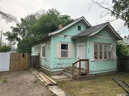 127 Av S S, Saskatoon, SK, S7M2Z7 | Card Image
