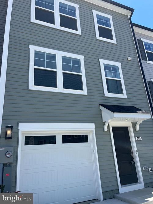 503 Fontana Cir, MARTINSBURG, WV, 25403-1322 | Card Image