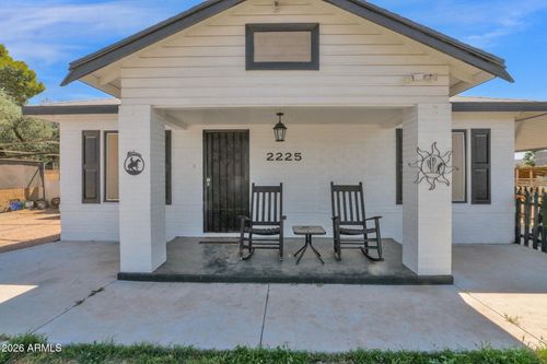 3-2225 W Morten Ave, Phoenix, AZ, 85021-6913 | Card Image
